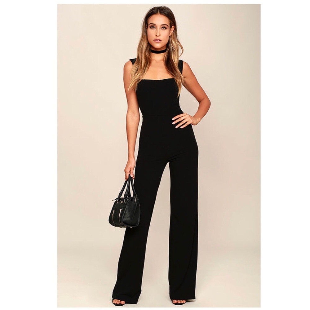 Lulu’s black jumpsuit size XS